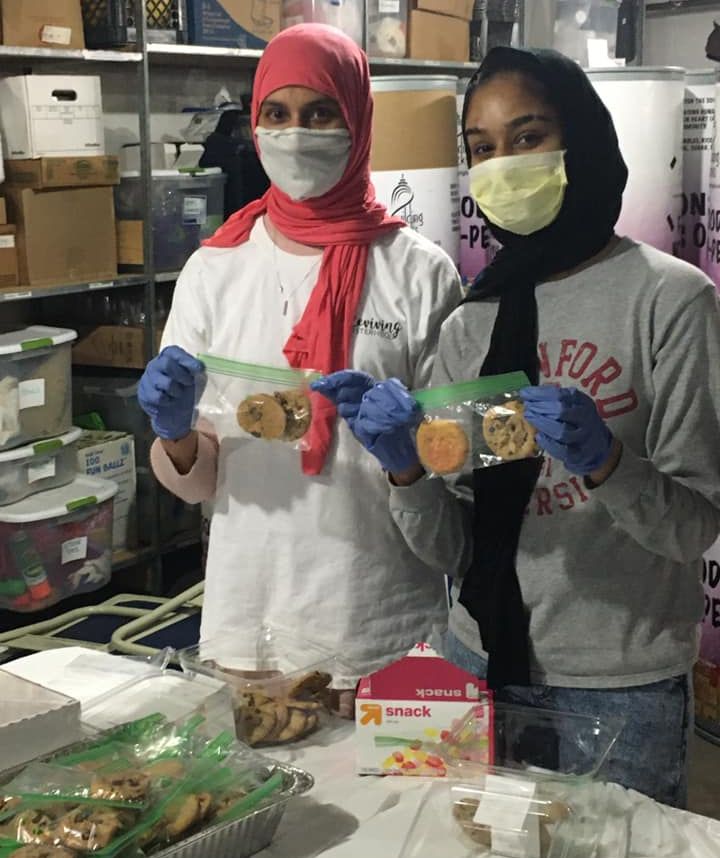RISE participants creating Iftar Boxes to Muslim families in need during the month of Ramadan